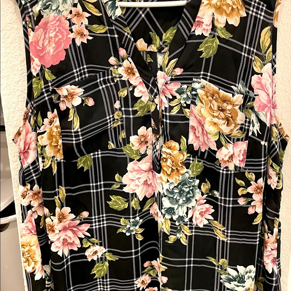 Torrid flower top